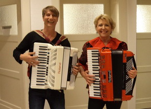 Christa Behnke mit Detlef Gdicke